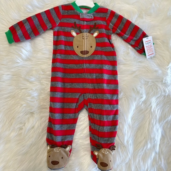 5/$30 NWT Carter’s Christmas Zip Reindeer Footies 6M - Picture 3 of 10